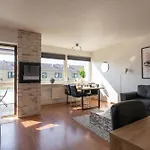 דירה Cozy Near Metro *