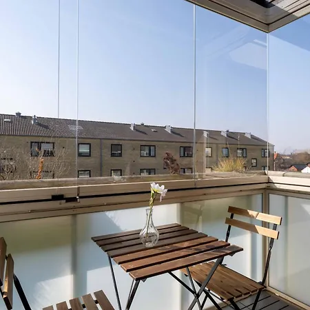 Cozy Near Metro Apartament