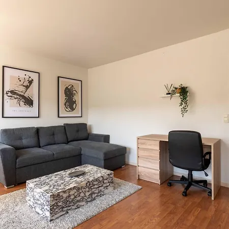 Cozy Near Metro شقة *