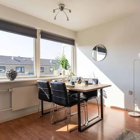 Apartment Cozy Near Metro
